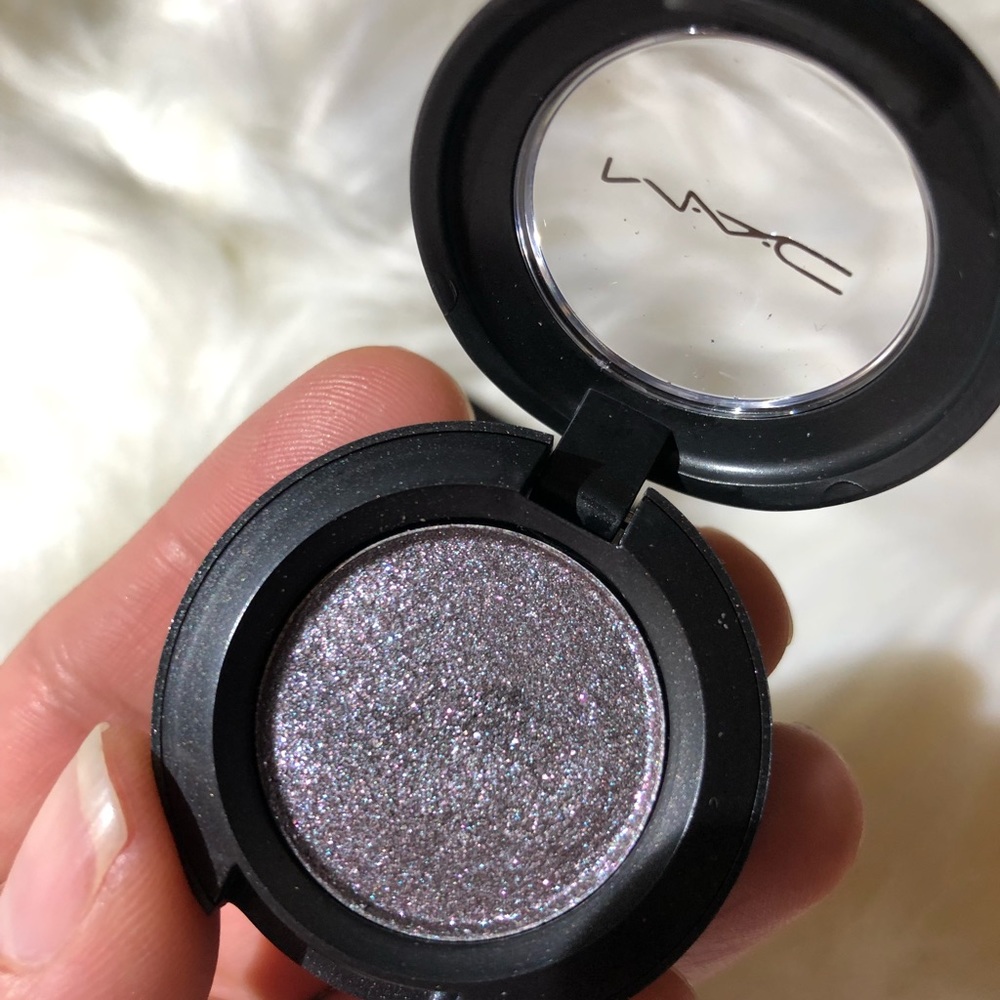 MAC dazzleshadow